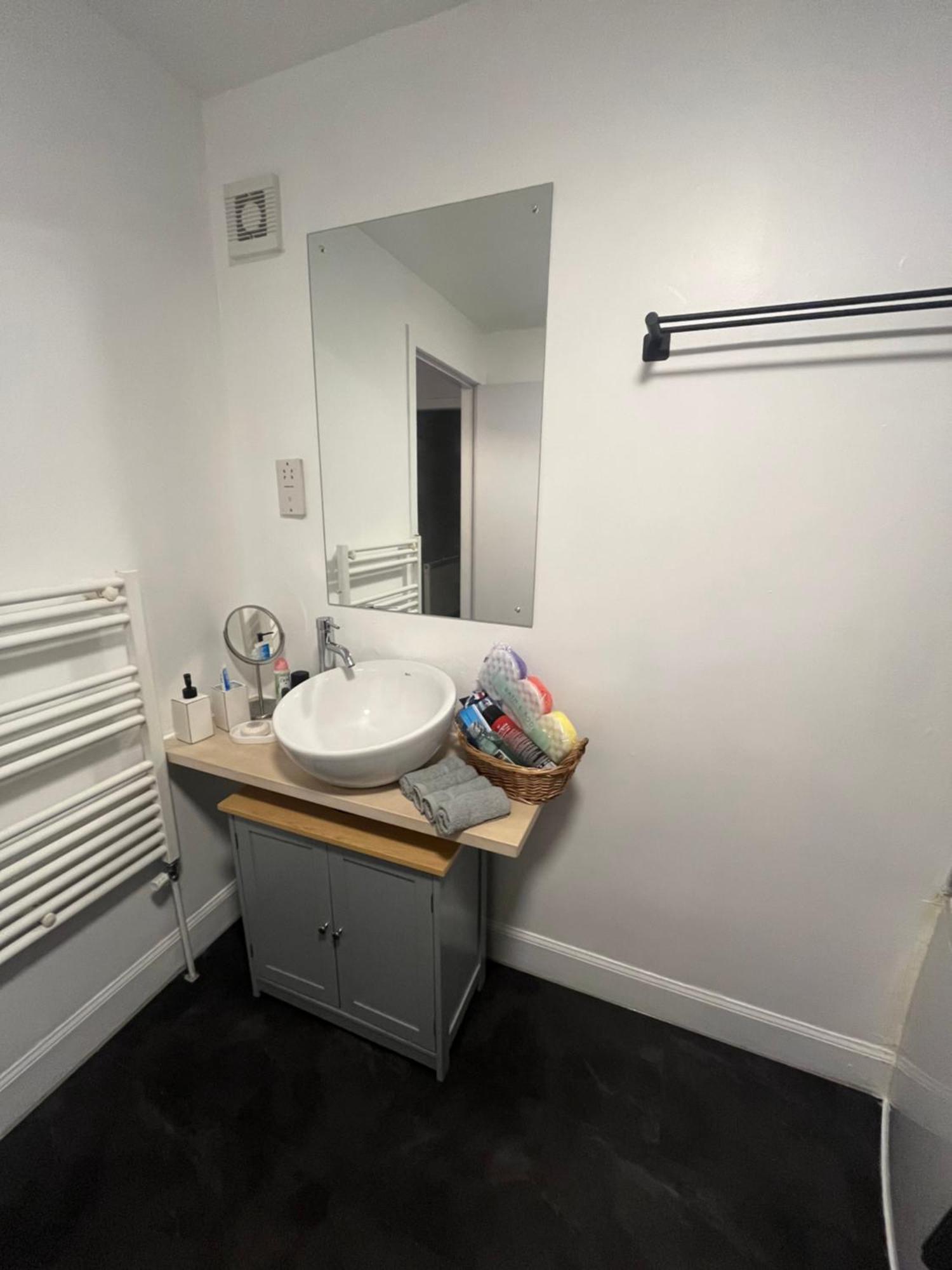 Apartamento Boyds Entry Flat Old Town Edimburgo Exterior foto